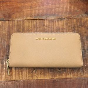 Michael Kors Nude Saffiano Large Zip Wallet